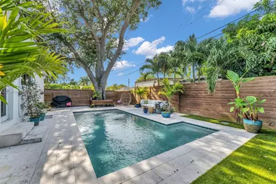 2220 SW 25th St, Miami, FL 33133 - Photo 5