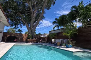 2220 SW 25th St, Miami, FL 33133 - Photo 7