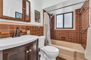 2220 SW 25th St, Miami, FL 33133 - Photo 23