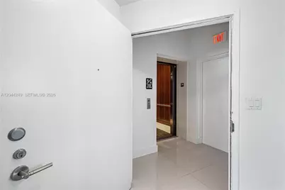 2020 N Bayshore Dr #3904, Miami, FL 33137 - Photo 5