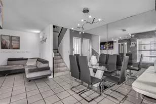 8186 NW 98th Terrace, Hialeah Gardens, FL 33016 - Photo 7