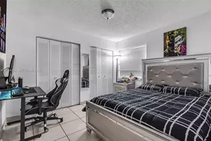 8186 NW 98th Terrace, Hialeah Gardens, FL 33016 - Photo 15