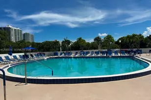 3701 N Country Club Dr, Aventura, FL 33180 - Photo 3