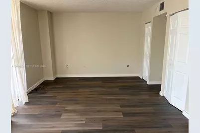3701 N Country Club Dr #207, Aventura, FL 33180 - Photo 9