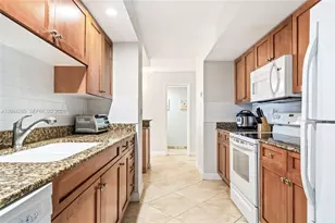 6917 Collins Ave, Miami Beach, FL 33141 - Photo 7