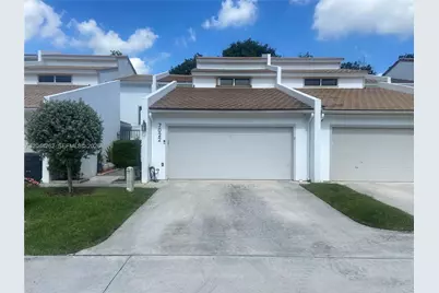 7022 Edgemere Ter, Palm Beach Gardens, FL 33410 - Photo 1