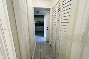 2050 NW 89th Ave, Pembroke Pines, FL 33028 - Photo 15