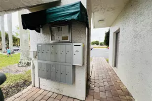 2050 NW 89th Ave, Pembroke Pines, FL 33028 - Photo 17