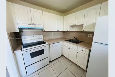 2050 NW 89th Ave #108, Pembroke Pines, FL 33028 - Photo 3