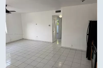 1765 Venice Ln #4E, North Miami, FL 33181 - Photo 3