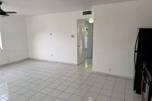 1765 Venice Ln, North Miami, FL 33181 - Photo 3