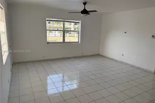 1765 Venice Ln, North Miami, FL 33181 - Photo 5