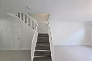 9738 Darlington Pl, Cooper City, FL 33328 - Photo 13