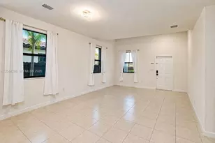 22886 SW 128th Pl, Miami, FL 33170 - Photo 9