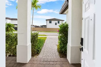 22886 SW 128th Pl, Miami, FL 33170 - Photo 5