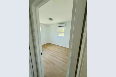 2423 Jeffcott St #1, North Fort Myers, FL 33901 - Photo 5