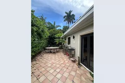 1338 N Venetian Way, Miami, FL 33139 - Photo 3