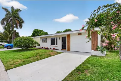 5711 NW 48th Ter, Tamarac, FL 33319 - Photo 21