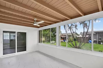 5711 NW 48th Ter, Tamarac, FL 33319 - Photo 7