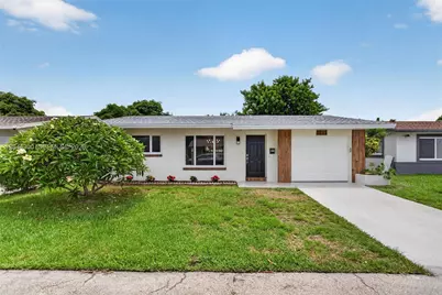 5711 NW 48th Ter, Tamarac, FL 33319 - Photo 1
