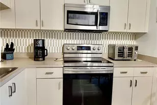 16619 Hemingway Dr, Weston, FL 33326 - Photo 3