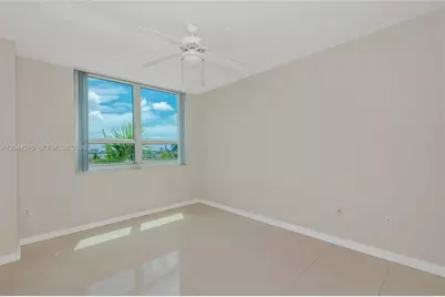 2000 N Bayshore Dr #516, Miami, FL 33137 - Photo 29