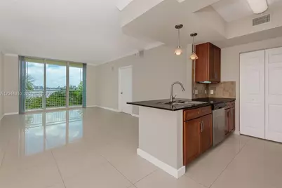 2000 N Bayshore Dr #516, Miami, FL 33137 - Photo 13