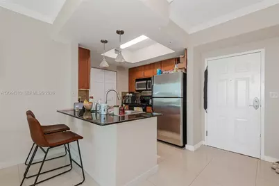 2000 N Bayshore Dr #516, Miami, FL 33137 - Photo 7