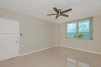2000 N Bayshore Dr #516, Miami, FL 33137 - Photo 23