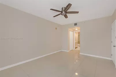 2000 N Bayshore Dr #516, Miami, FL 33137 - Photo 25
