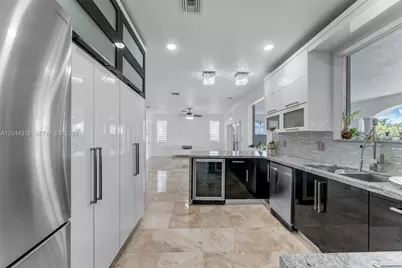 15262 SW 11th St, Miami, FL 33194 - Photo 9