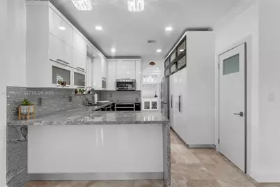 15262 SW 11th St, Miami, FL 33194 - Photo 7