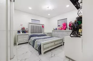 8330 SW 25th St, Miami, FL 33155 - Photo 15