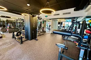 2555 Collins Ave, Miami Beach, FL 33140 - Photo 21