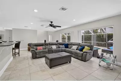 19322 NW 11th St, Pembroke Pines, FL 33029 - Photo 23