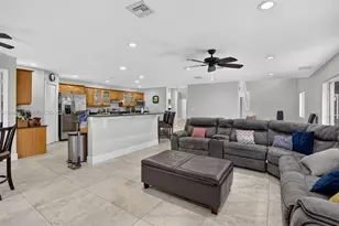 19322 NW 11th St, Pembroke Pines, FL 33029 - Photo 21