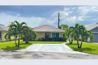 1359 Summit Run Cir, West Palm Beach, FL 33415 - Photo 1