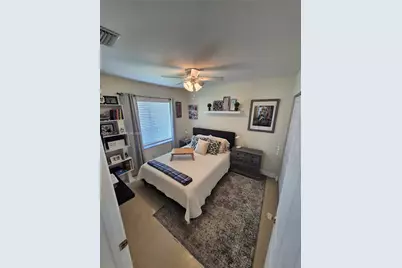 1359 Summit Run Cir, West Palm Beach, FL 33415 - Photo 7