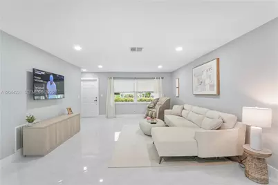 14307 Amapola Dr, Delray Beach, FL 33484 - Photo 15