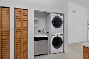 2141 W 53rd St, Hialeah, FL 33016 - Photo 9
