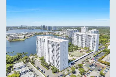 2851 NE 183rd St #1412E, Aventura, FL 33160 - Photo 37