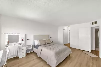 2851 NE 183rd St #1412E, Aventura, FL 33160 - Photo 13