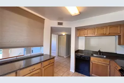 757 NW 92nd Ave #757, Plantation, FL 33324 - Photo 7