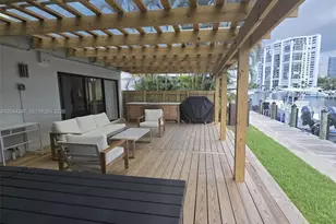 2641 S Parkview Dr, Hallandale Beach, FL 33009 - Photo 3