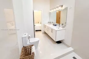 2641 S Parkview Dr, Hallandale Beach, FL 33009 - Photo 23