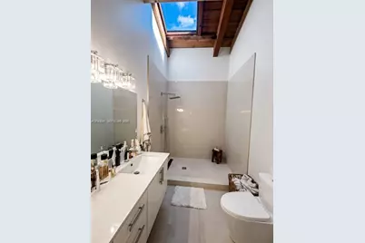2641 S Parkview Dr, Hallandale Beach, FL 33009 - Photo 21