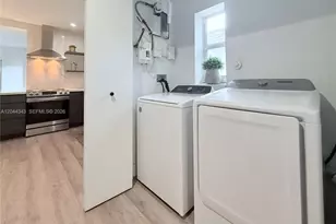 9008 Emerson Ave, Surfside, FL 33154 - Photo 13