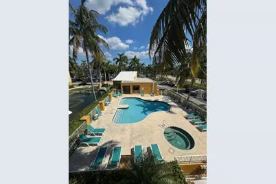 1450 SE 3rd Ave #302, Dania Beach, FL 33004 - Photo 5