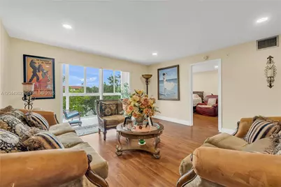 12900 SW 13th St #309E, Pembroke Pines, FL 33027 - Photo 17