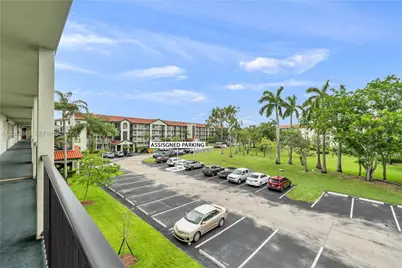 12900 SW 13th St #309E, Pembroke Pines, FL 33027 - Photo 5